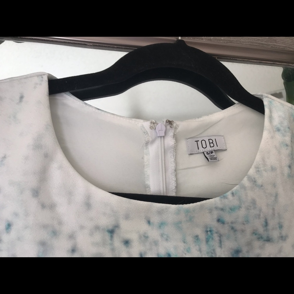 Tobi dress - Picture 4 of 5